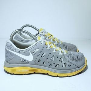 Nike Air Live Strong Running Shoes Sneakers